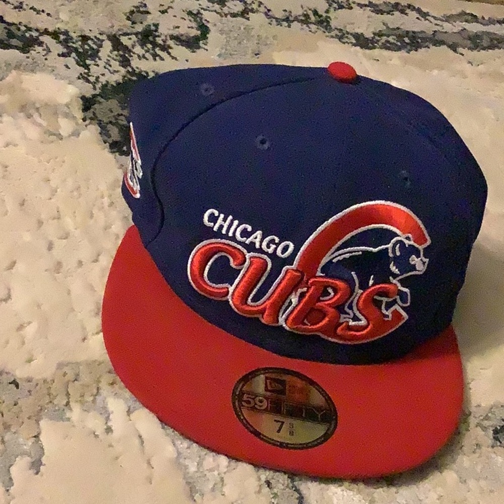 Chicago Cubs SnapBack with sticker
